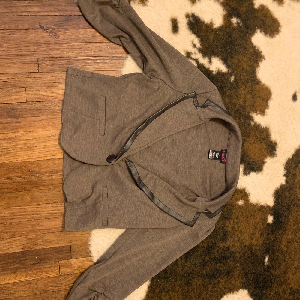 Women’s half jacket